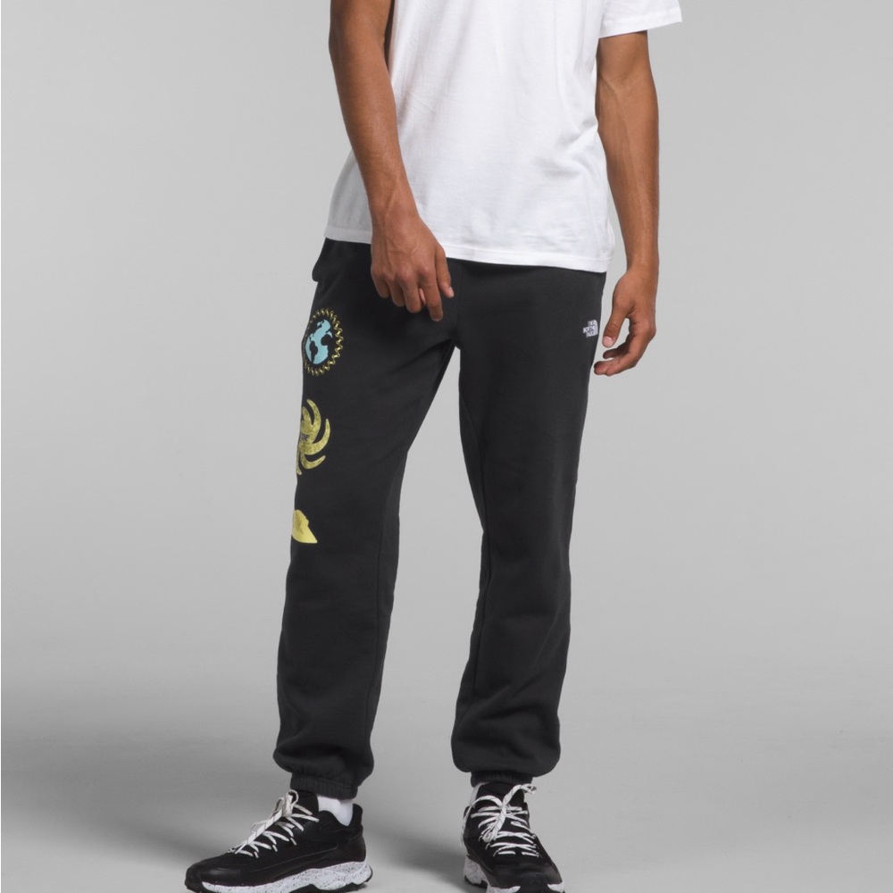 THE NORTH FACE Men's Half Dome Sweatpant, TNF Black/Snow, Small
